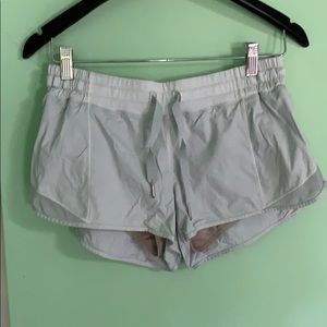 Lululemon tie front hotty hot short.